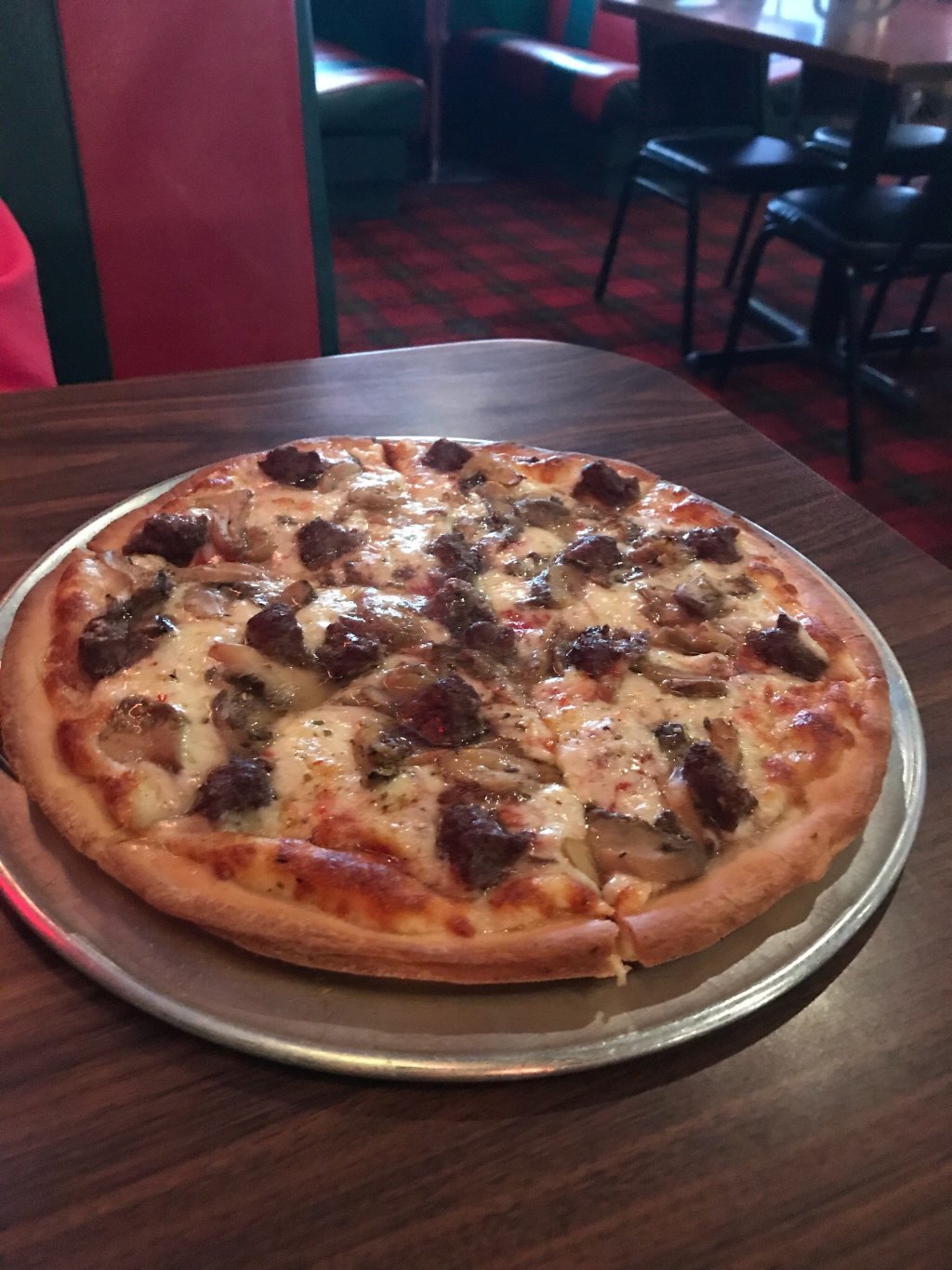 Charlie`s Pizza House